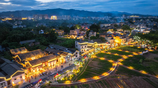 河源东源南园古村夜景.jpg