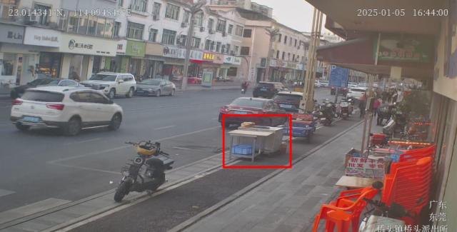 监测平台AI识别问题并督促商户整改前后对比.jpg